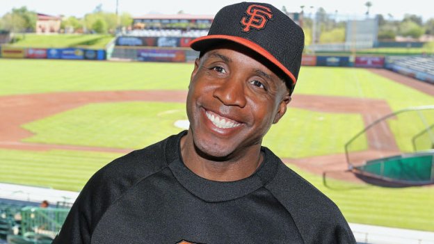 Barry Bonds smiling a smile that tells anti-steroid crusaders to go fuck themselves