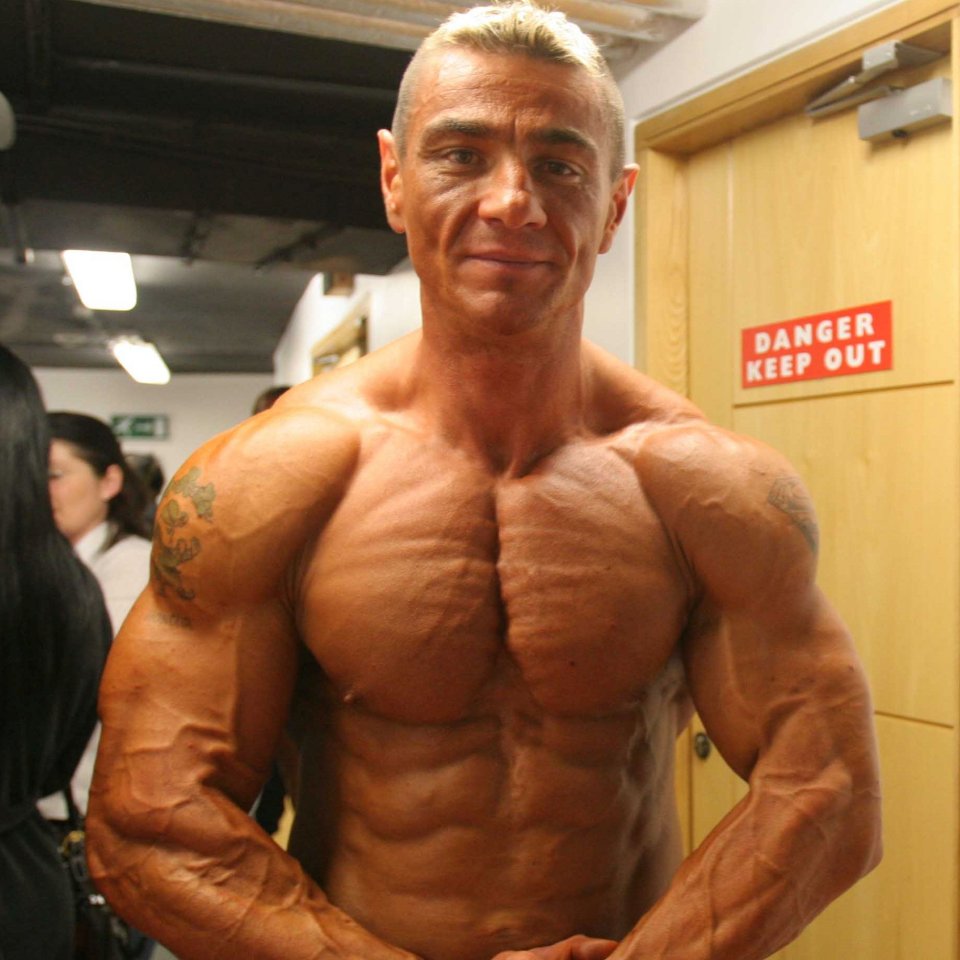 2007 NABBA Mr Ireland Hans Vogel Has Case Dismissed Because Judge Considers Steroid Trafficking a Trivial Crime